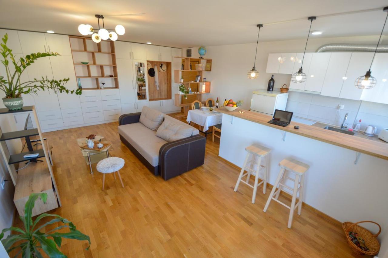 Shine24 - Spacious And Bright Apartment - New Novi Sad Exteriér fotografie