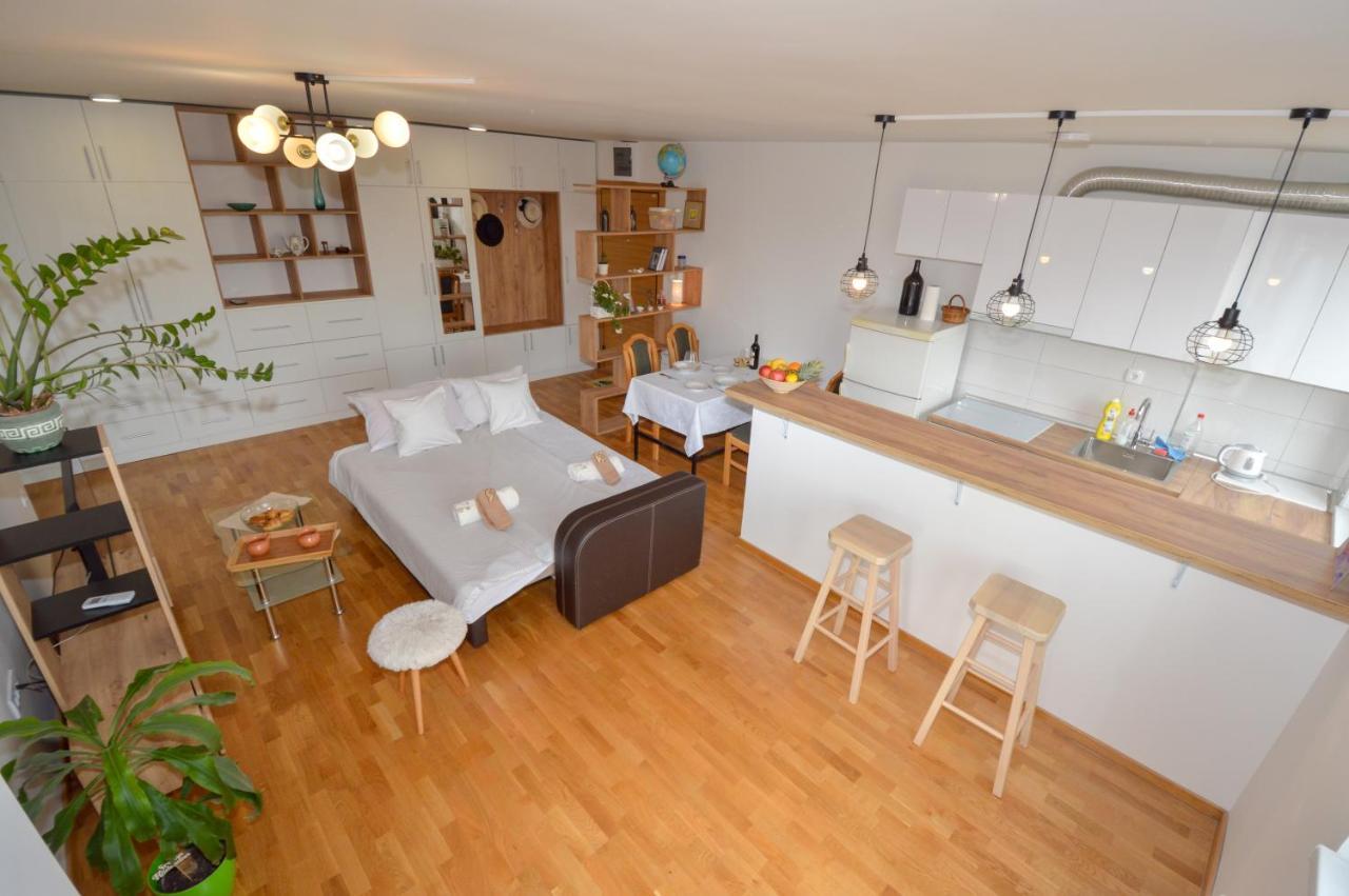 Shine24 - Spacious And Bright Apartment - New Novi Sad Exteriér fotografie