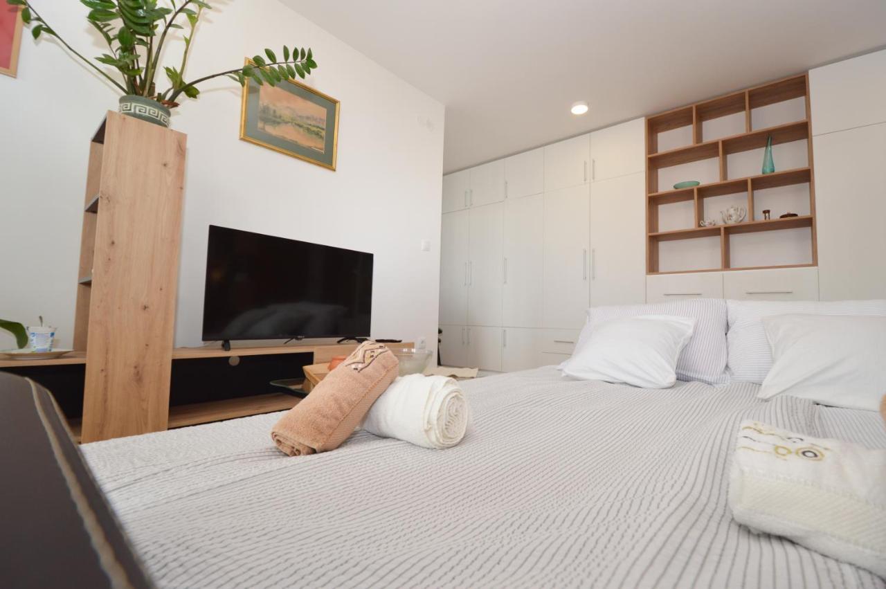 Shine24 - Spacious And Bright Apartment - New Novi Sad Exteriér fotografie